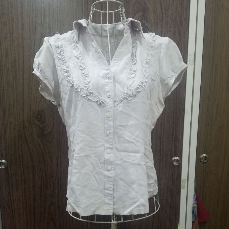 áo thô trắng freesize đồng giá 12k | BigBuy360 - bigbuy360.vn