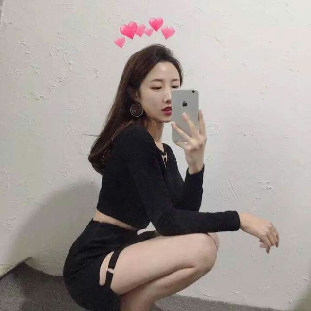 Chân Váy Kaki đen Chữ A Dáng ngắn Váy Thiết Kế Xẻ Quyến Rũ | BigBuy360 - bigbuy360.vn