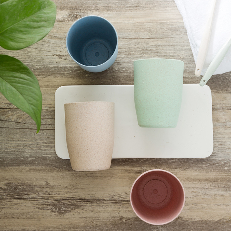 Cốc đánh răng bằng chất liệu lúa mạch thân thiện môi trường