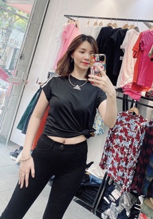 Áo thun buộc vạt adidas