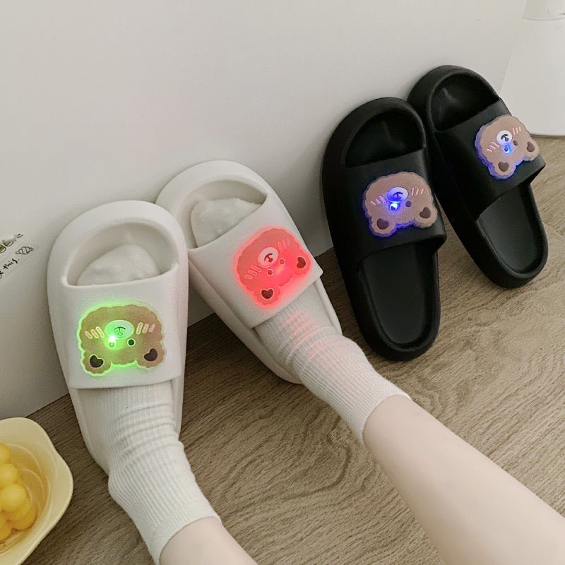 Dép Gấu Nháy Phát Sáng
