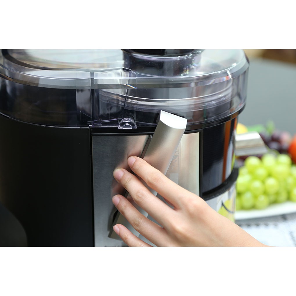 Máy ép trái cây Panasonic  MJ-DJ01S 800W / Trưng bày 98% / BH 12 tháng