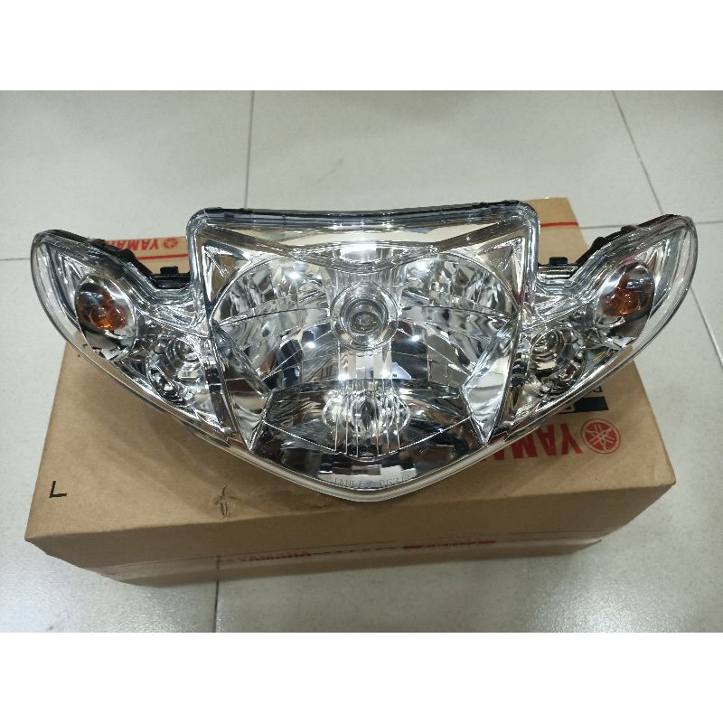Choá Đèn Sihelo hãng Yamaha Gắn cho xe sirius có cả đuôi đèn và bóng hàng đẹp nhé giá chăn rau cho cac em sinh vien🥰