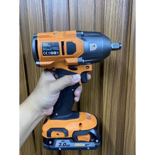 Máy xiết bulong AEG sử dụng pin 18v