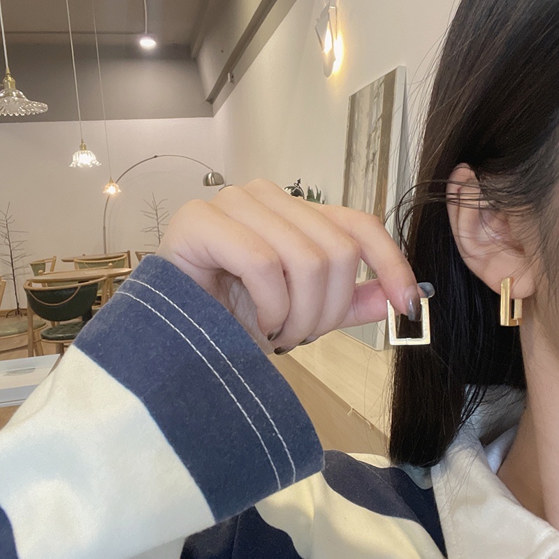 Khuyên Tai Hình Vuông Bằng Thép Titan Phong Cách Hàn Quốc Đơn Giản Thời Trang