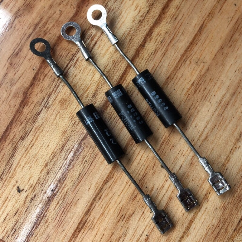 Diode tiếp âm lò vi sóng