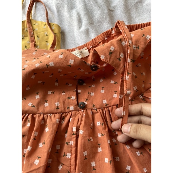 Áo 2 dây thô cotton hoa nhí