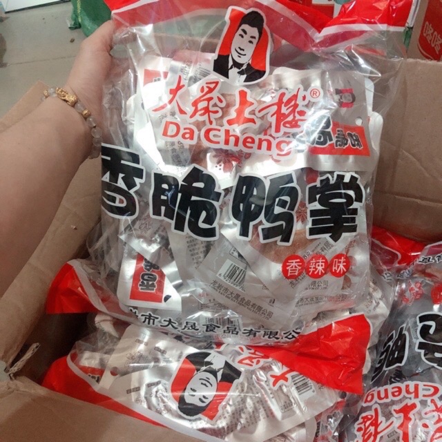 1 Bịch 30 Chiếc Chân Vịt Cay Da Cheng (31,8g 1 chiếc)