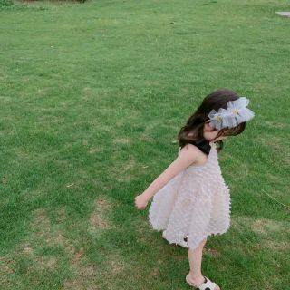 Đầm 2 dây nơ bé gái