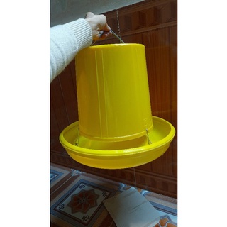 Máng ăn treo cho gà, nhựa dẻo, nguyên sinh