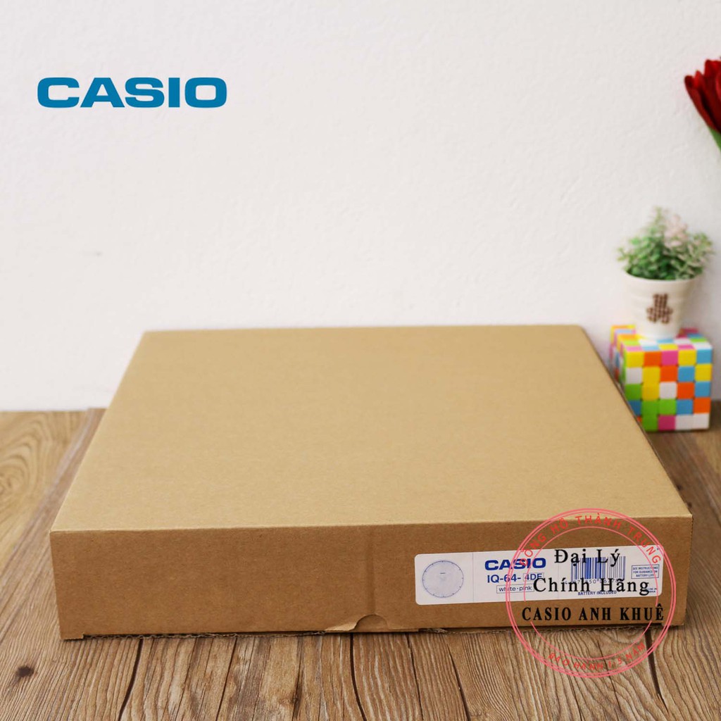 Đồng hồ treo tường phong cách hiện đại Casio IQ-64-4DF màu trắng ( 30.5 x 4.7 cm)