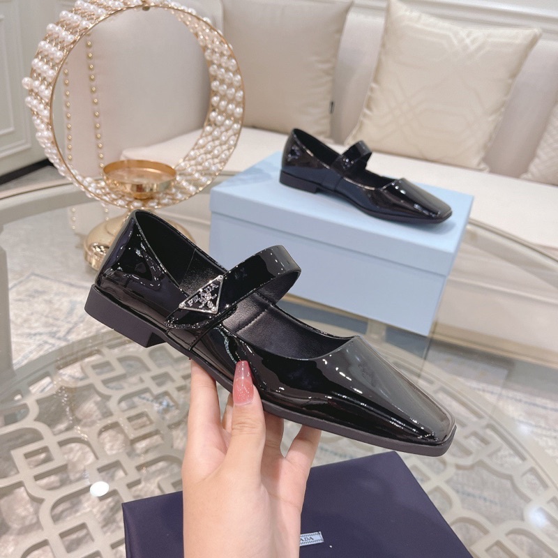 Giày búp bê mũi vuông có quai thương hiệu Prada da thật cao cấp