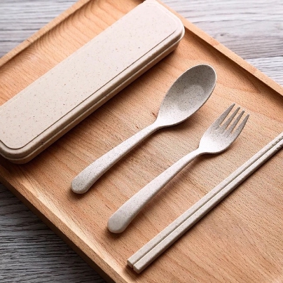 Bộ dụng cụ ăn uống muỗng nĩa tiện dụng