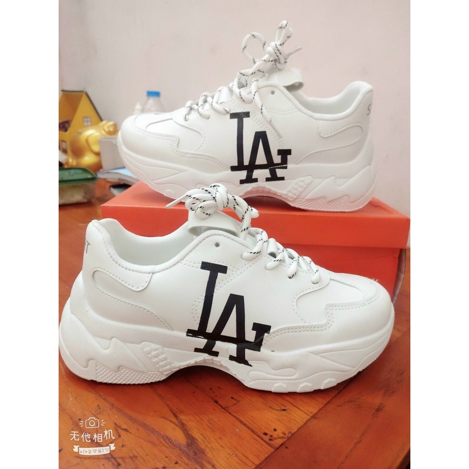 RẺ VÔ ĐỊCH I GIÀY SNEAKER GIÀY THỂ THAO NỮ IA TRẮNG TINH ĐỘN ĐẾ TRẺ TRUNG NĂNG ĐỘNG PHÙ HỢP MỌI CHỊ EM - S746