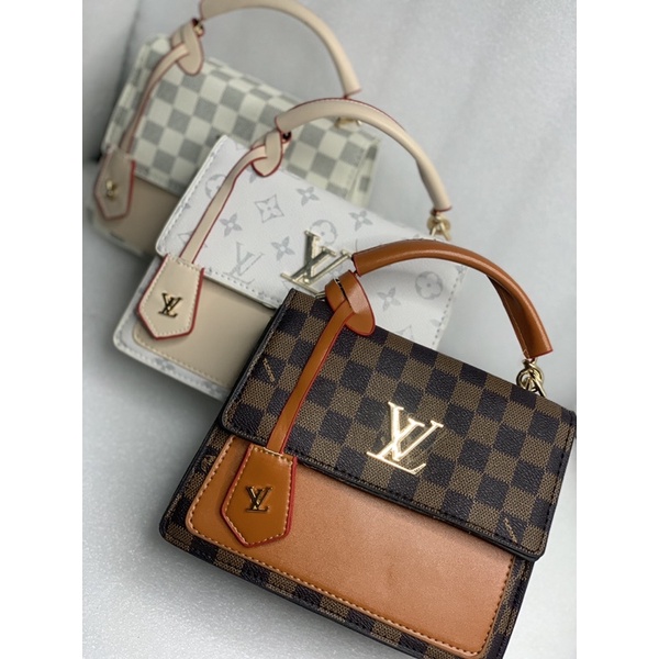 Túi đeo chéo họa tiết caro