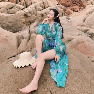 Set bikini kèm chân váy