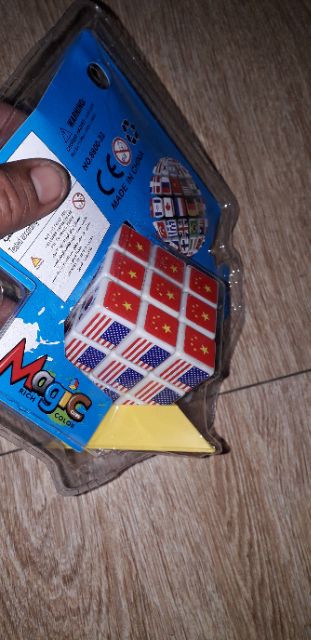 Rubik 3*3 hình quốc kỳ Bằng nhựa rất đẹp