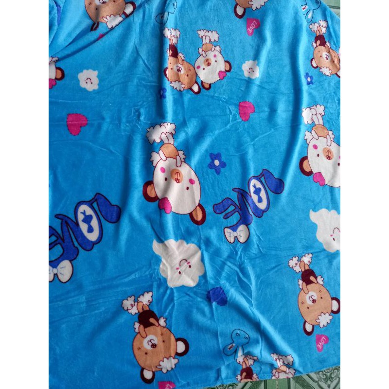 Mền tuyết nhung cho bé yêu 1m vuông