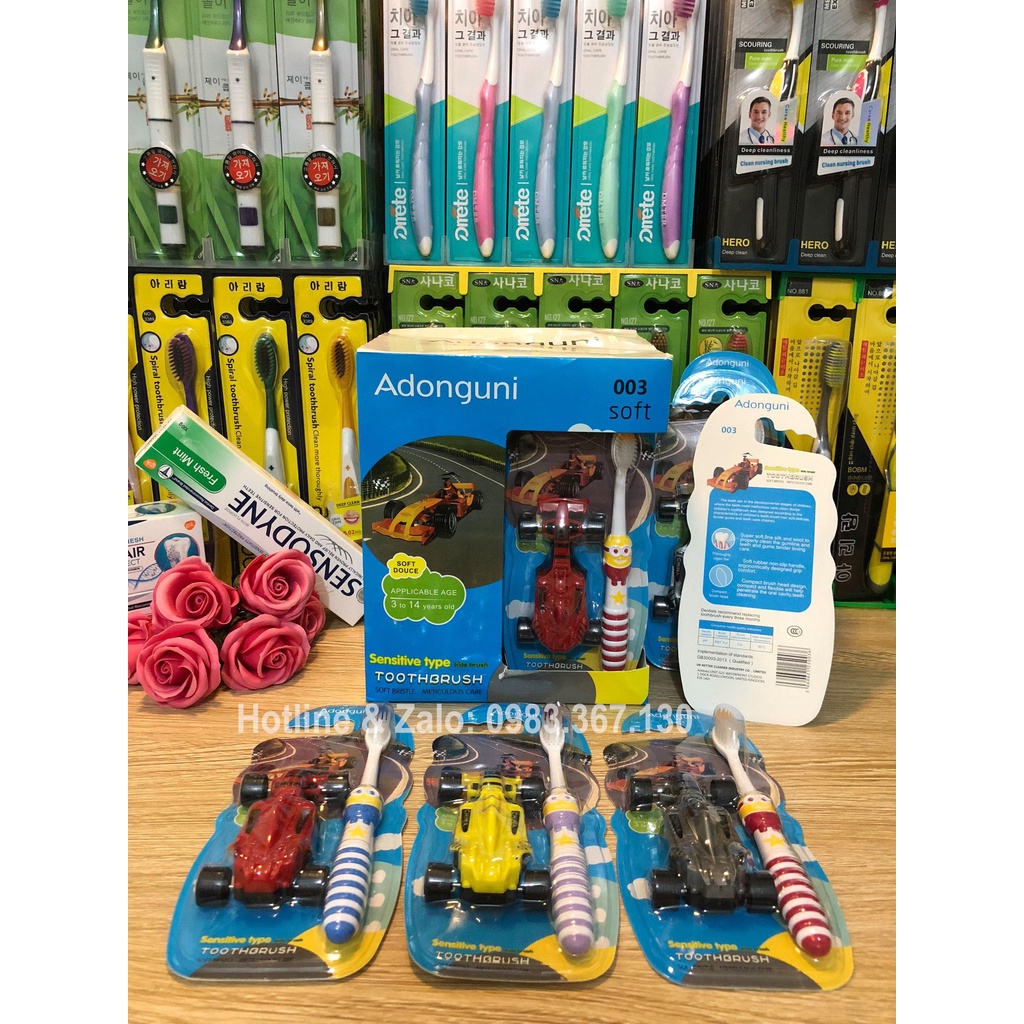 Sỉ 1 Hộp 12 Chiếc bàn chải trẻ kèm quà tặng đủ mẫu
