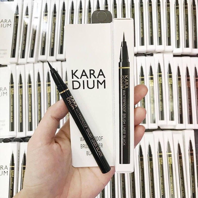 Bút dạ kẻ mắt Karadium Waterproof Brush Liner Black, Kẻ mắt chống trôi ,chống thấm nước - Mị Đẹp Authentic | BigBuy360 - bigbuy360.vn