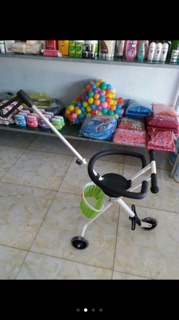 Xe đẩy 3 bánh gấp gọn