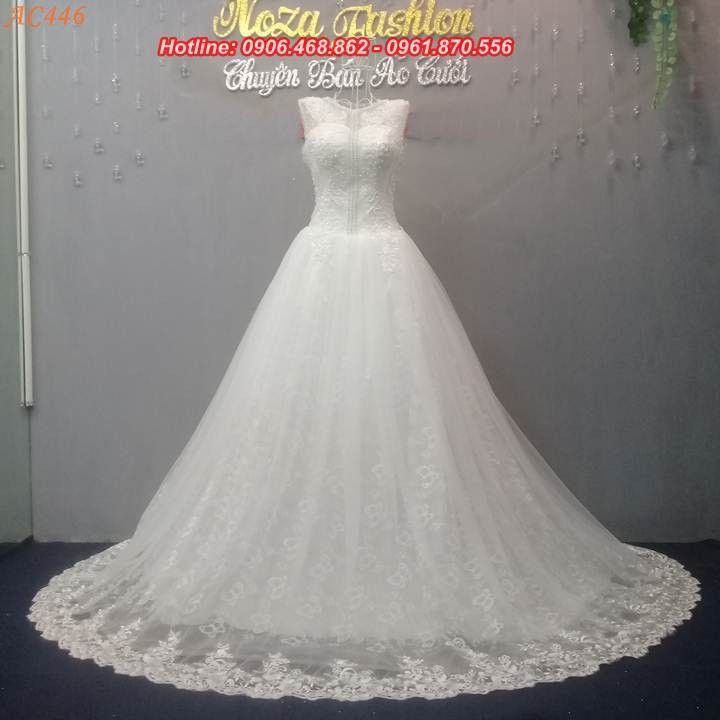 áo cưới cổ tròn, kết cườm tinh tế AC446