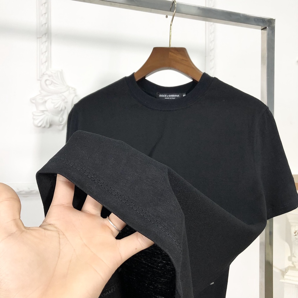 Áo phông nam trơn đơn giản chất coton không xù với hai màu đen trắng, ao thun nam ngắn tay không cổ lv212