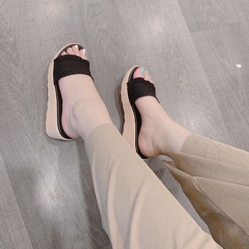 Dép đế xuồng cao 5 phân