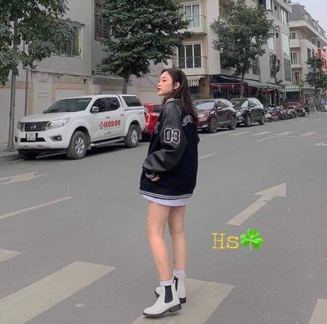 Áo khoác bomber viền kẻ phối tay da