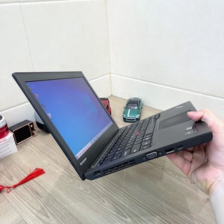 Laptop Lenovo Thinkpad X240 màn 12.5 inch - CPU thế hệ 4 mỏng nhẹ