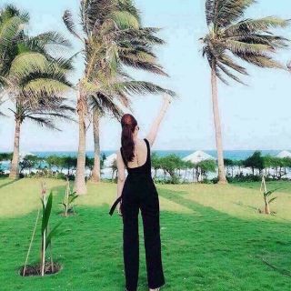 Áo ba lỗ hở lưng