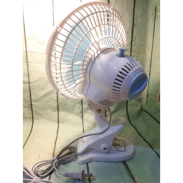 QUẠT KẸP CẮM ĐIỆN 220v Sải Cánh 20cm