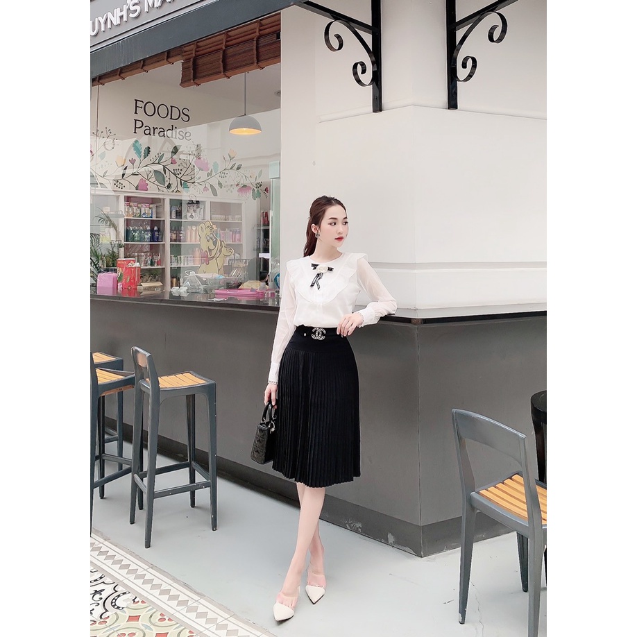 Chân váy xếp ly kèm áo sơ mi cổ đính hoa đi làm việc nơi công sở,dự tiệc,đi chơi,tôn lên vẻ đẹp quý phái của chị em