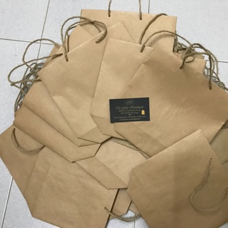 Combo túi giấy 16x22và 22x24 (mỗi loại 50 túi)
