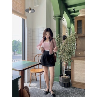 Chân Váy Ngắn Form Chữ A Suông Trơn Đen Basic