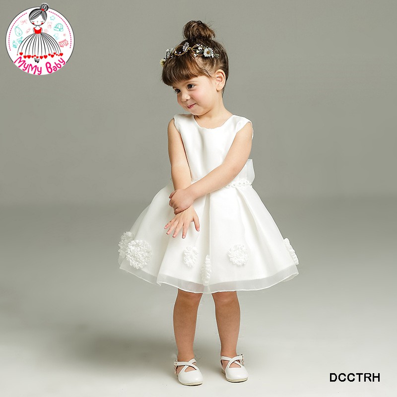 Đầm công chúa trắng hoa