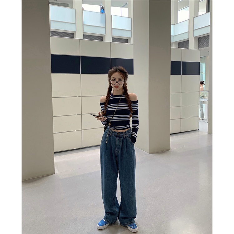 「MOTEL7」Áo Sweater Dệt Kim Trễ Vai Tay Dài Ôm Dáng Phối Họa Tiết Kẻ Sọc Có Hương Thơm