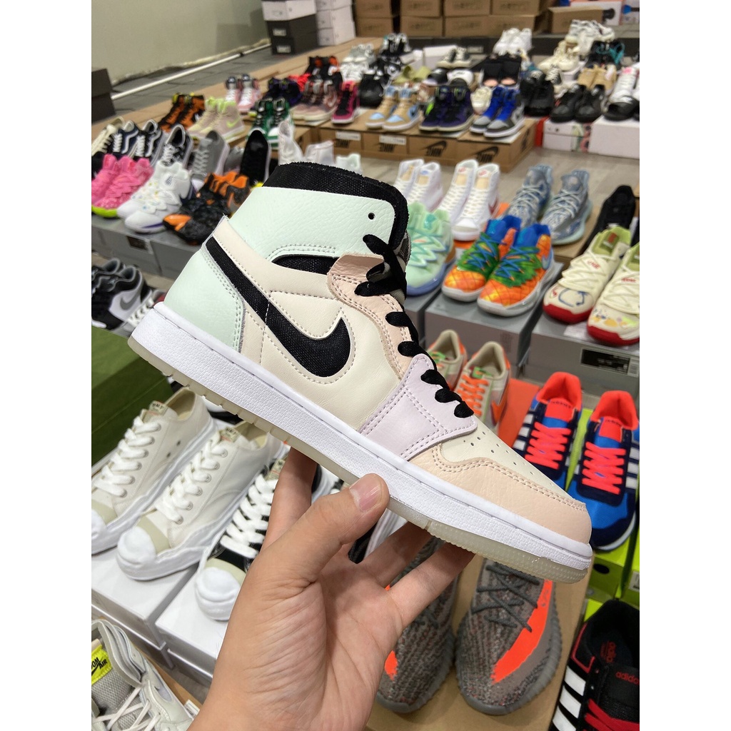 Giày Air Jordan 1 Zoom "Easter Egg Colorway"