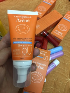 Kem chống nắng evene emulsion