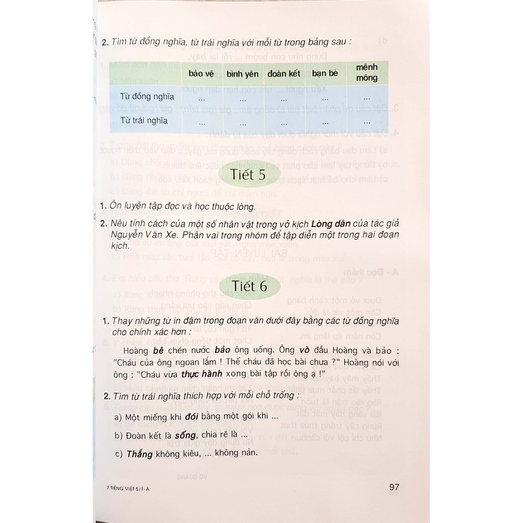 Sách - Tiếng việt 5 tập một