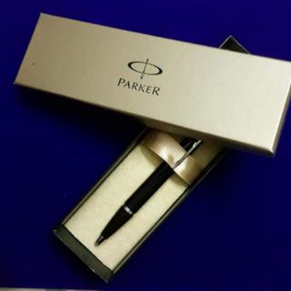 Bút Parker IM Lacquer Black CT Ballpoint.