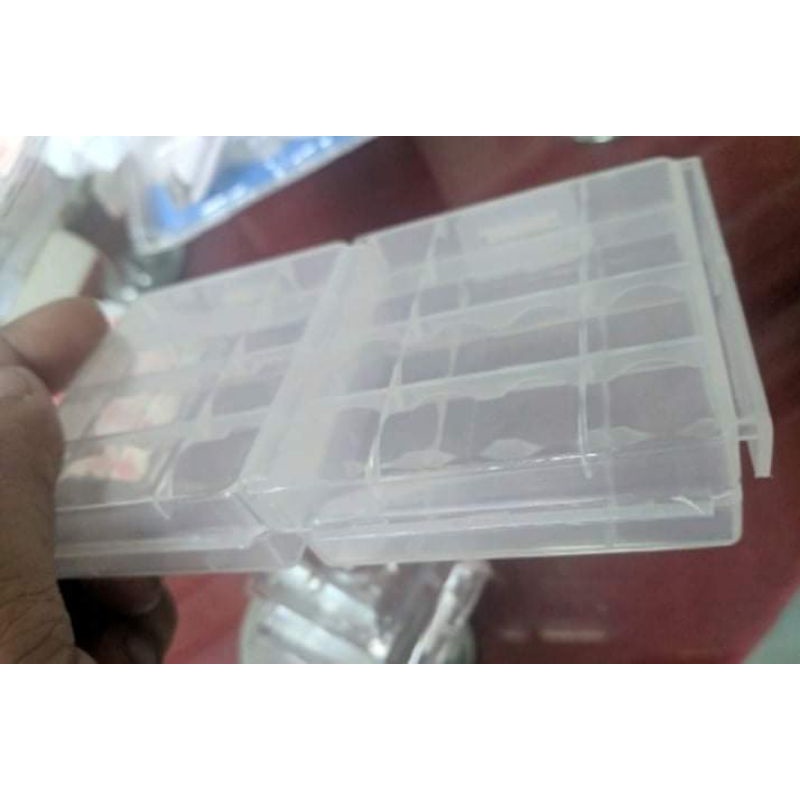 Hộp nhựa dày cao cấp đựng pin AA và pin AAA giúp bảo vệ pin tránh thất lạc