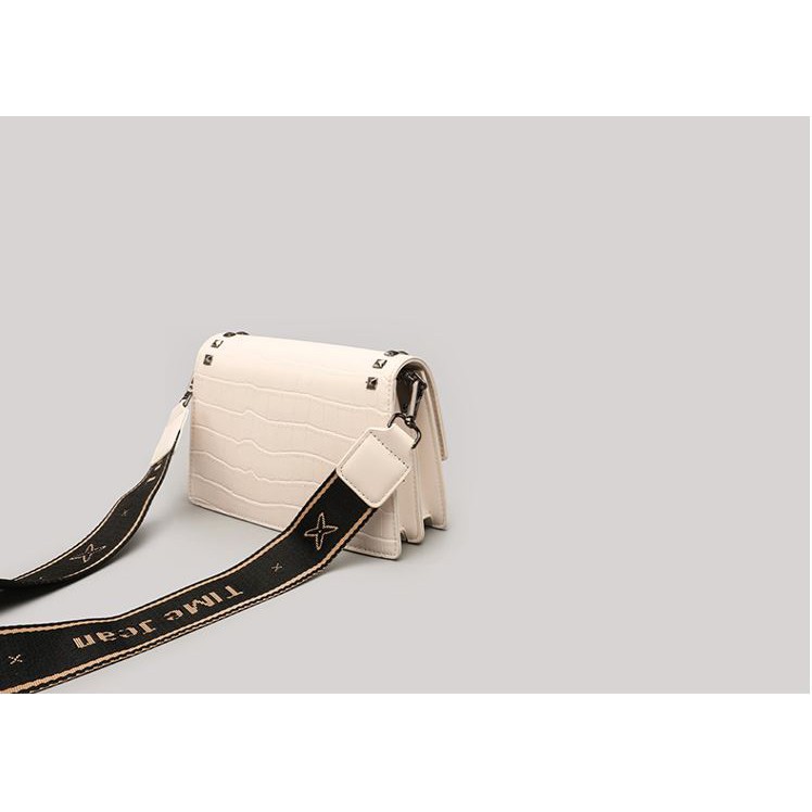 Túi xách đeo chéo cao cấp, hàng hiệu sang trọng, đính hạt vuông, màu trắng đẳng cấp, chất liệu cứng cáp (Màu trắng)