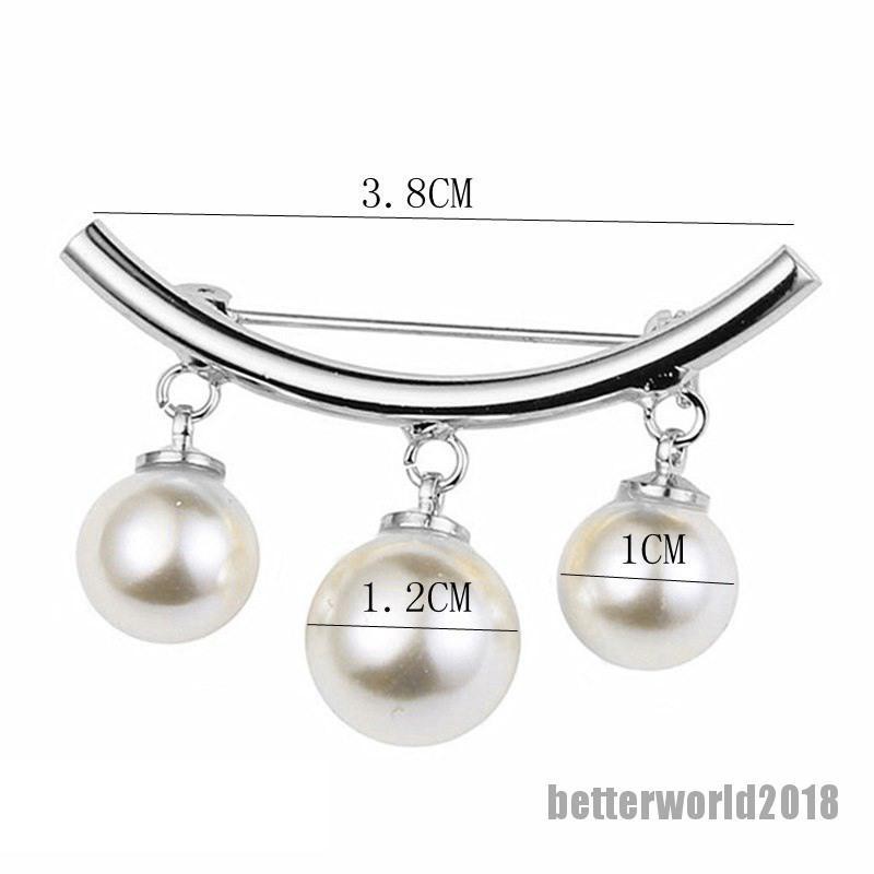 Ghim cài áo đính ngọc trai giả thiết kế tinh tế