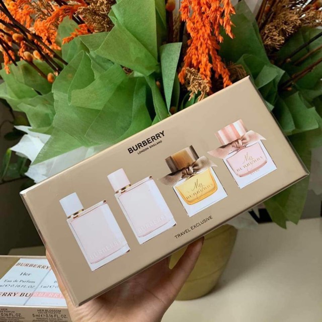 Set nước hoa nữ mini Mỹ Burberry 4pcs x 5ml | BigBuy360 - bigbuy360.vn