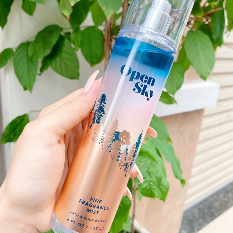 Xịt thơm Bath &amp; Body Works - Open Sky (236mL)