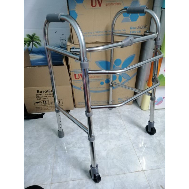 Khung tập đi có bánh xe nâng hạ dành cho người già, người khuyết tật Việt Nam