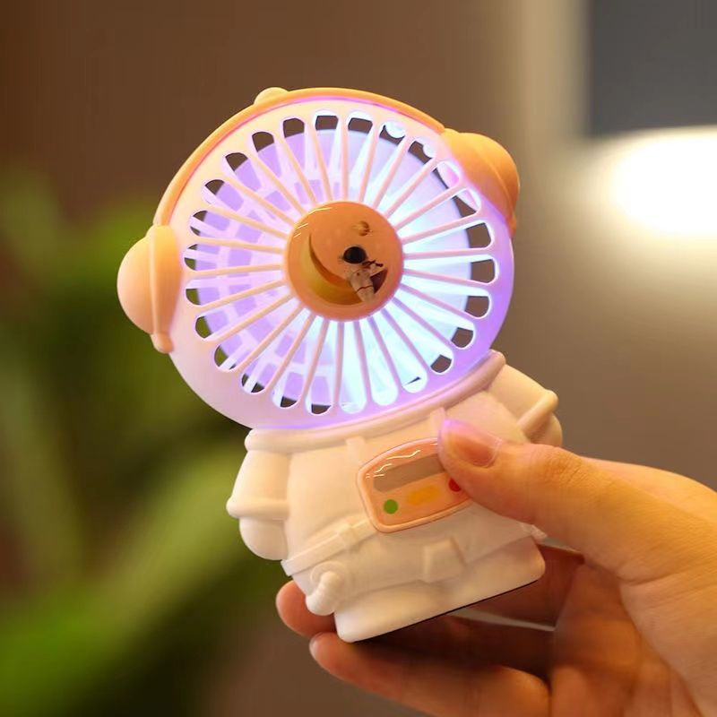 Quạt Mini Cầm Tay Hình Phi Hành Gia Sạc USB Tiện Dụng Mang Đi Du Lịch