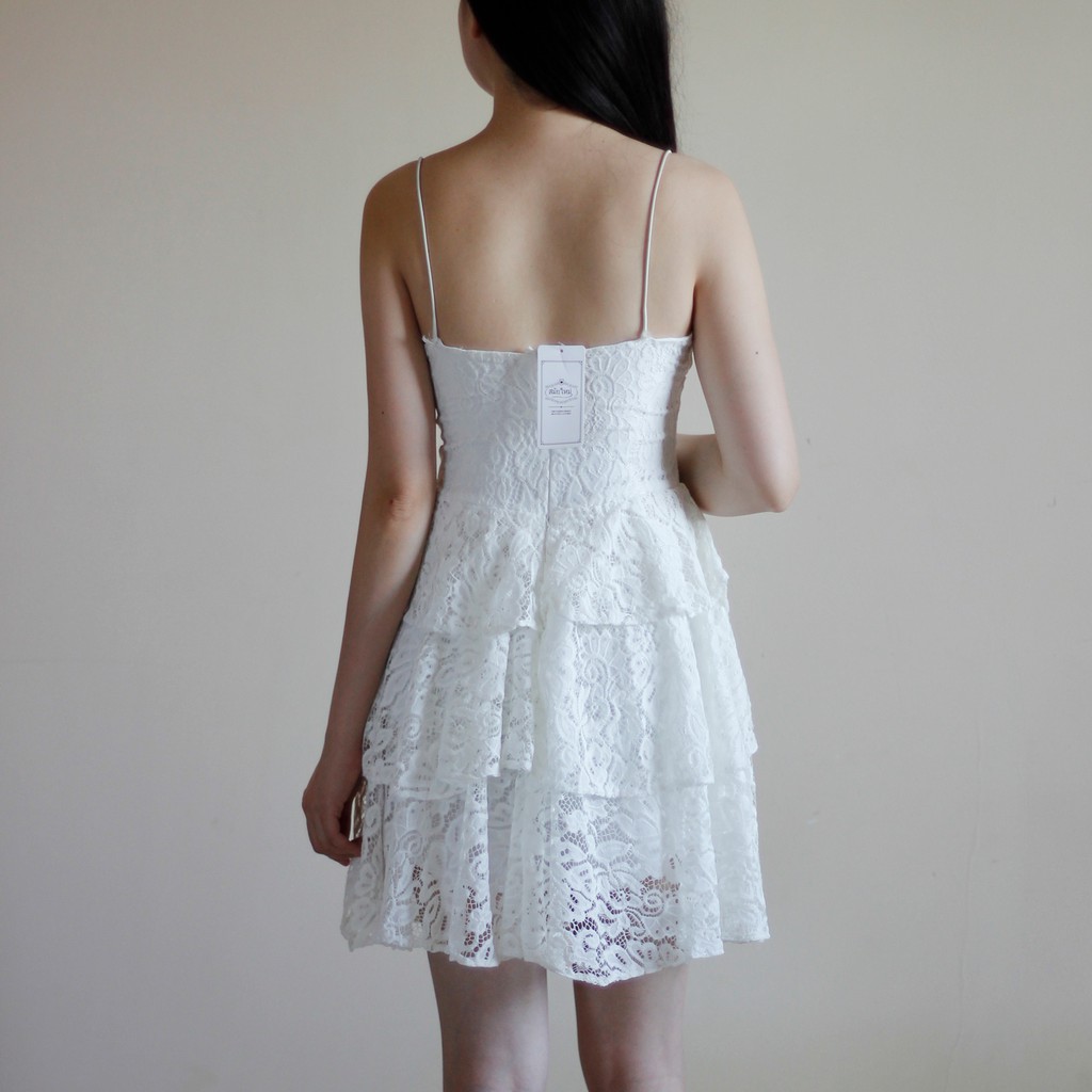Đầm ren tầng xòe đẹp màu trắng NEW