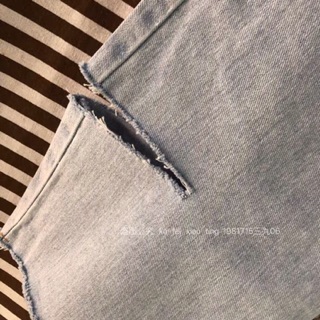 ��Quần Jeans Ngố Rách Hông